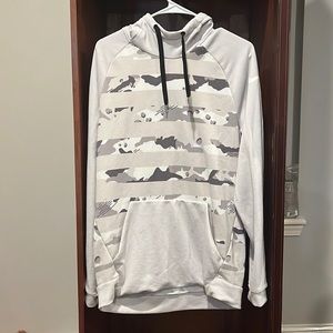 Nike hoodie with pockets medium